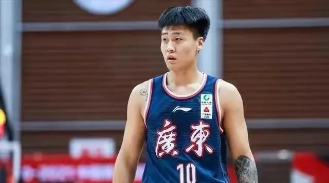 战报　CBA赛事综述同曦主场迎战北京，最终同曦109-95力克对手终结6连败；四川方面第二阶段赛事至今还没尝到胜绩，辽宁做客116-88轻取四川，并送四川11连败；山西主场对阵浙江，最终浙江129-112轻松击败山西取得11连胜；广州主场迎战吉林，广州顶住了对手的反扑，129-122战胜吉林。